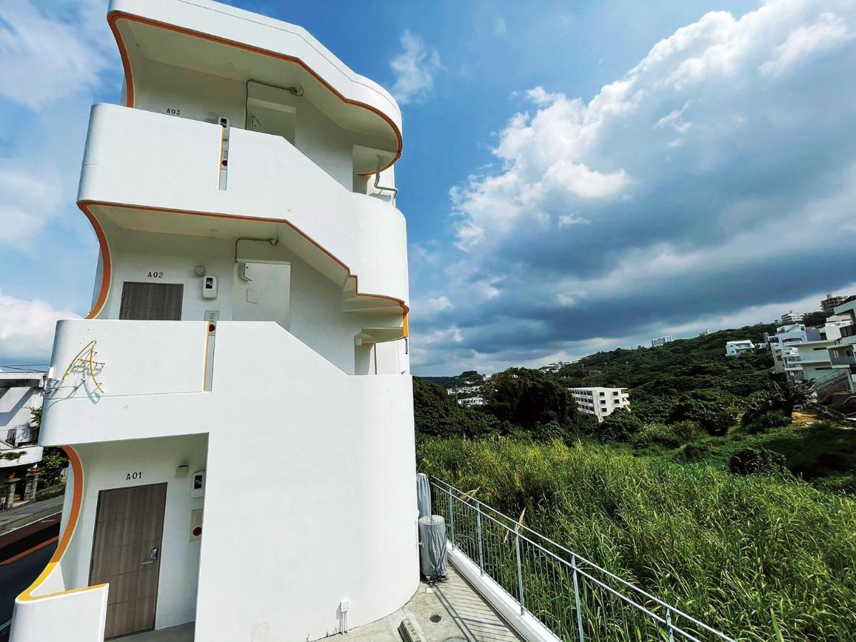 Chulax Okinawa Yomitan【Designer Condominium Hotel】 Bagian luar foto